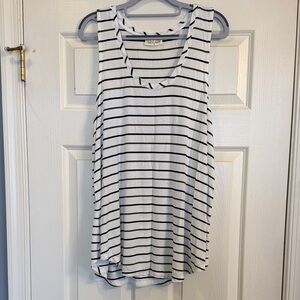 Chic Striped Tank Top in Black/Green and White